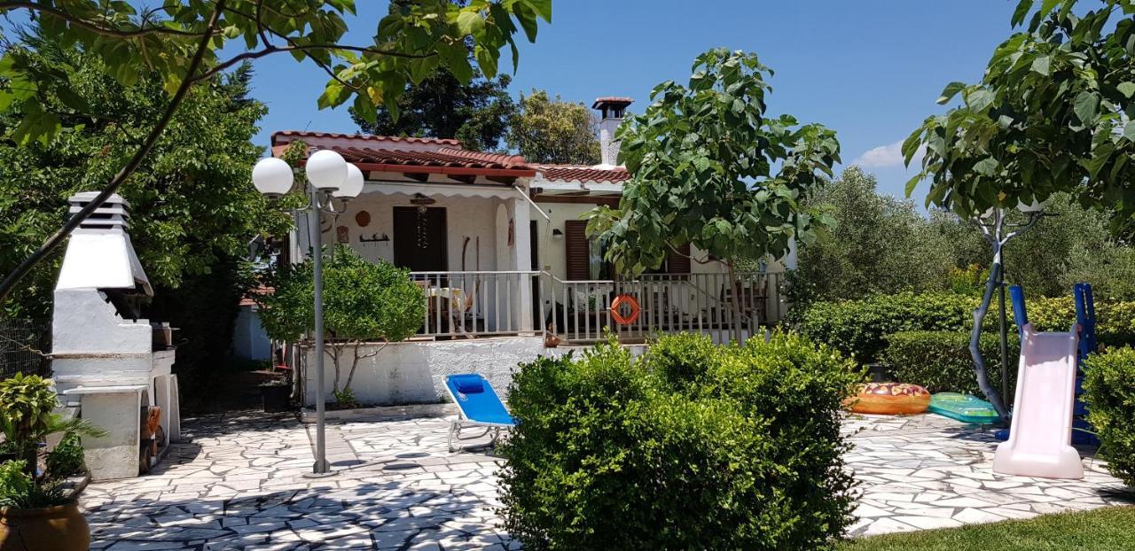 Karavómilos Country House By The Sea !!! 빌라 외부 사진