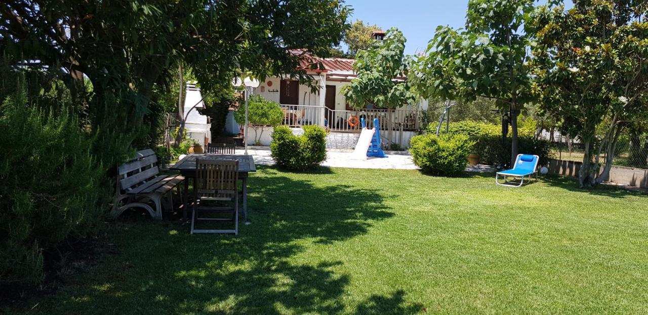 Karavómilos Country House By The Sea !!! 빌라 외부 사진