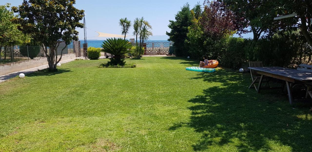 Karavómilos Country House By The Sea !!! 빌라 외부 사진